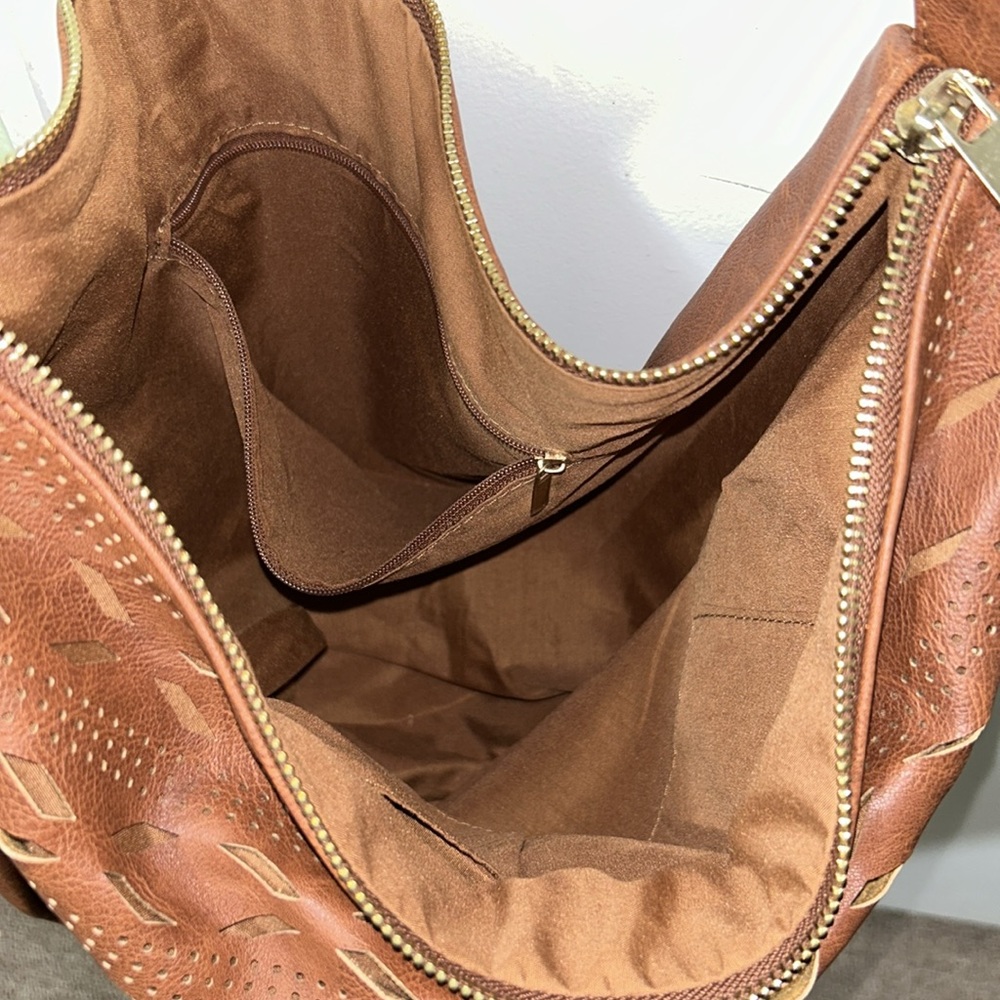 Cognac Shoulder Bag - Picture 3 of 6
